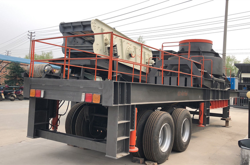 車(chē)載式建筑垃圾制砂機占地小，移動(dòng)方便
